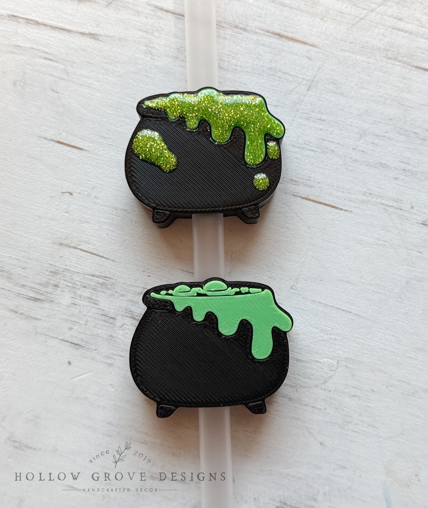 Cauldron Straw Charm
