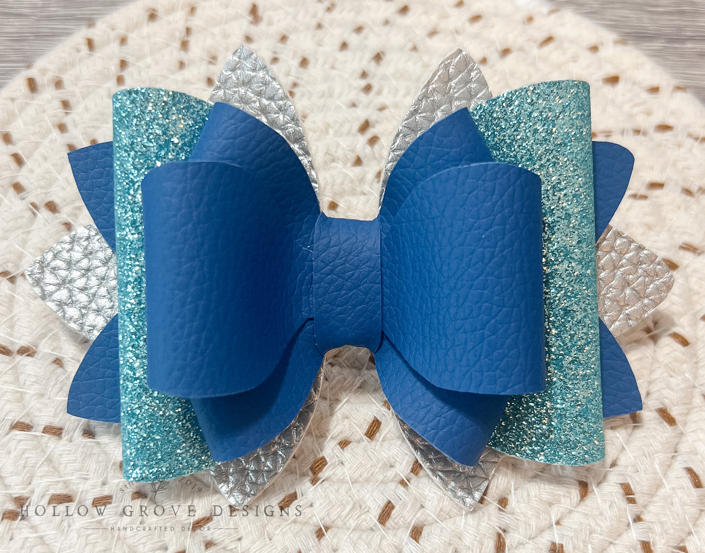 The Blues Sparkle Tumbler Bow