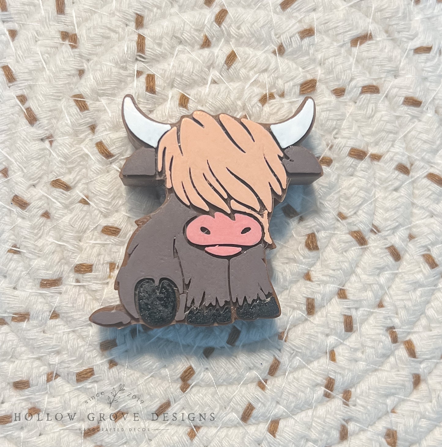 Highland Cow Straw Charm