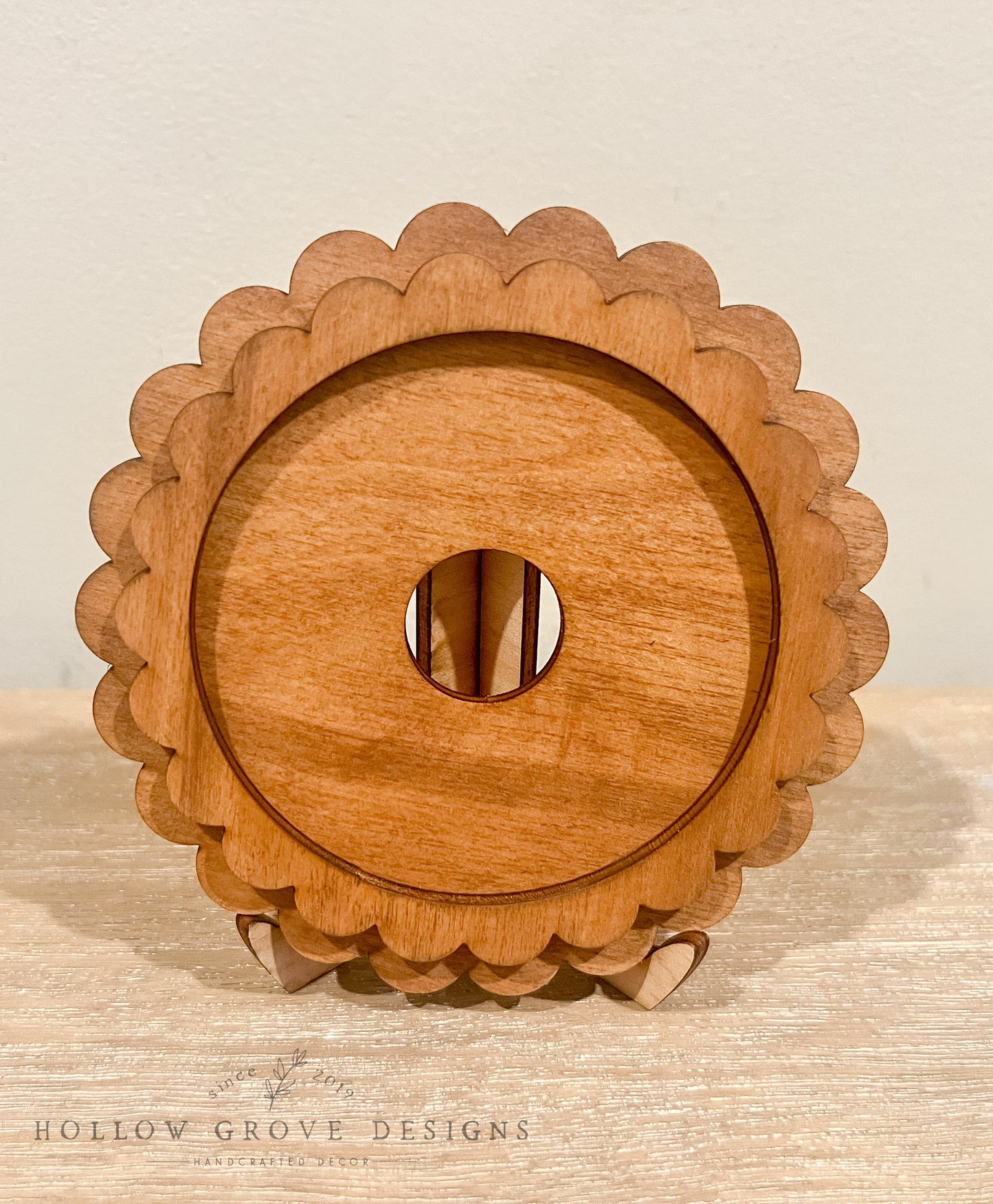 Fluted Round Interchangeable Sign | Interchangeable Sign | Interchangeable Hanging Sign | Seasonal Decor
