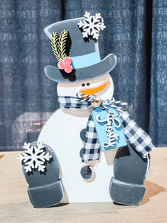 Chunky Winter Snowman Shelf Sitter