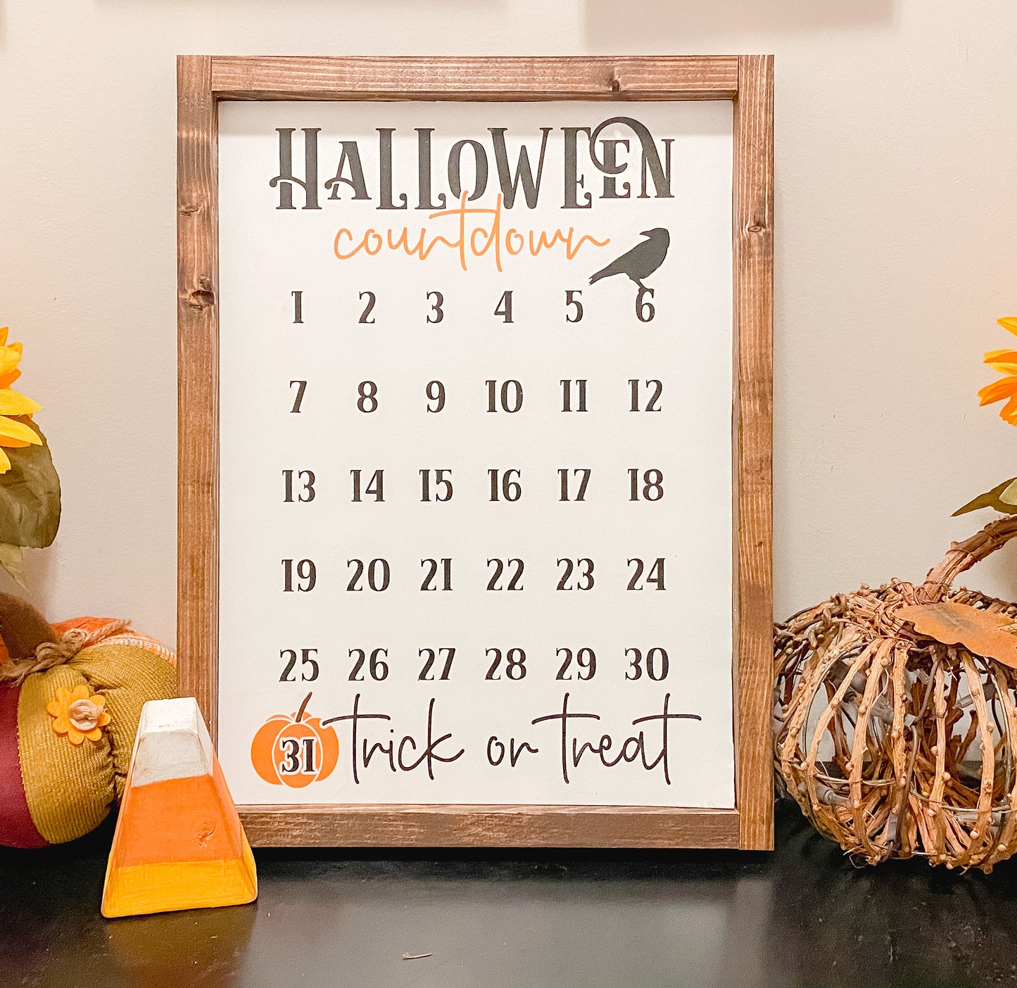 Halloween Countdown Sign with Magnetic Pumpkin